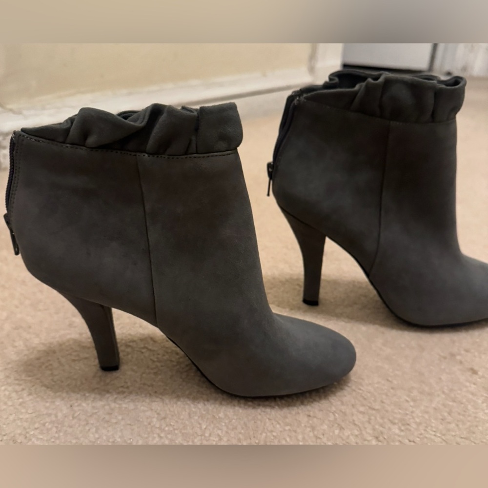 Me Too Charcoal Suede Ankle Booties